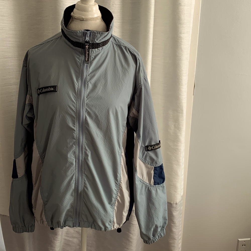 Columbia lightweight windbreaker women’s size L